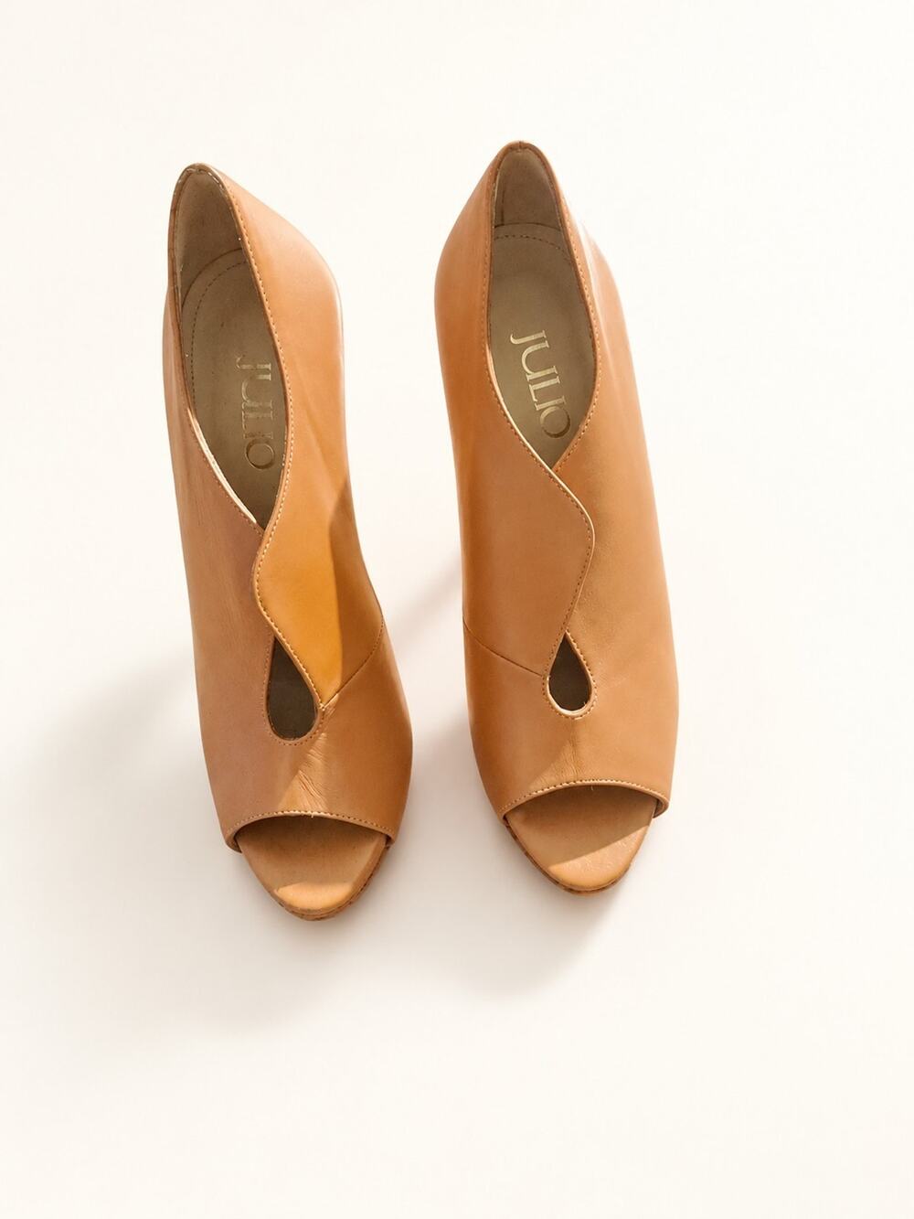 Tan/brown leather peekaboo open-toe heels Sz 6 JULIO EUC